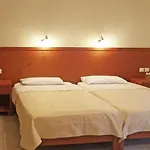 Apartahotel Neon 3*